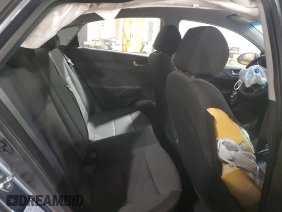 2018 Hyundai Accent SE z VIN 3KPC24A38JE013448, wystawiony jako Copart lot #57471355 z przebiegiem Nie podano mil oraz Szkoda całkowita • Salvage title. Historia ofert i sprzedaży dostępna na DreamBid. Obrazek 10.