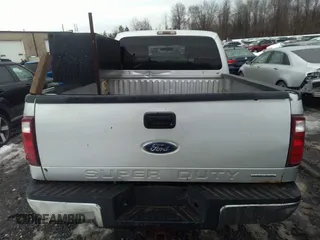 2012 Ford F-250 XL z VIN 1FT7X2B61CED13945, wystawiony jako IAAI lot #41662333 z przebiegiem 196 509 mil mil oraz . Historia ofert i sprzedaży dostępna na DreamBid. Obrazek 16.