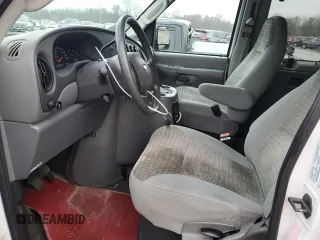 2004 Ford Econoline Passenger XL with VIN 1FBSS31L64HA57005, listed as a Copart auction lot 81564974 with 140,859 mi miles and Clean Title. Bid and sale history available at carsss.com. Image 7.
