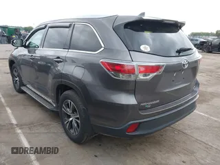 2016 Toyota Highlander XLE z VIN 5TDKKRFH7GS176099, wystawiony jako IAAI lot #42351219 z przebiegiem 104 986 mil mil oraz . Historia ofert i sprzedaży dostępna na DreamBid. Obrazek 3.
