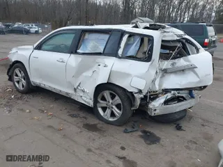 2010 Toyota Highlander Limited with VIN 5TDDK3EH1AS029162, listed as a IAAI auction lot 41313080 with 143,738 mi miles. Bid and sale history available at carsss.com. Image 3.