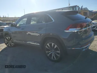 2021 Volkswagen Atlas SEL with VIN 1V2SE2CAXMC235406, listed as a Copart auction lot 80754164 with 31,527 mi miles and Salvage title. Bid and sale history available at DreamBid. Image 2.