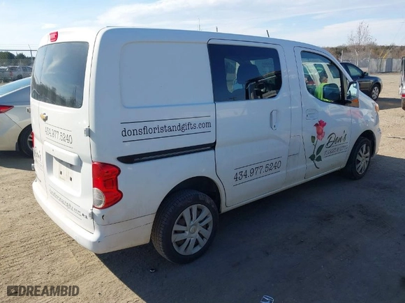 2015 Chevrolet City Express Cargo Van LS with VIN 3N63M0YN7FK725403, listed as a IAAI auction lot 41613261 with 230,935 mi miles. Bid and sale history available at carsss.com. Image 4.