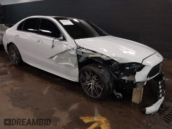 2024 Mercedes-Benz C 43 AMG z VIN W1KAF8HB8RR161248, wystawiony jako IAAI lot #42016332 z przebiegiem 3 161 mil mil oraz . Historia ofert i sprzedaży dostępna na DreamBid. Obrazek 1.