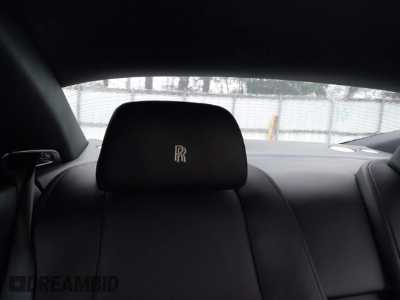 2017 Rolls-Royce Wraith z VIN SCA665C52HUX86814, wystawiony jako IAAI lot #41588718 z przebiegiem 11 277 mil mil oraz . Historia ofert i sprzedaży dostępna na DreamBid. Obrazek 22.