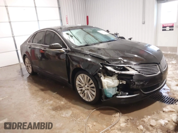 2014 Lincoln MKZ with VIN 3LN6L2G93ER800523, listed as a IAAI auction lot 41296957 with 140,136 mi miles. Bid and sale history available at carsss.com. Image 1.