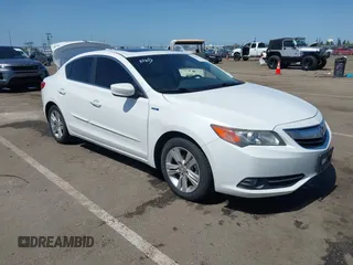 2013 Acura ILX Hybrid Technology z VIN 19VDE3F72DE301979, wystawiony jako IAAI lot #41992910 z przebiegiem 152 785 mil mil oraz . Historia ofert i sprzedaży dostępna na DreamBid. Obrazek 1.
