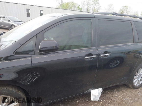 2015 Toyota Sienna Limited with VIN 5TDDK3DC9FS103425, listed as a IAAI auction lot 42129637 with 88,830 mi miles and . Bid and sale history available at DreamBid. Image 15.