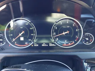 2017 BMW X6 xDrive35i with VIN 5UXKU2C3XH0U29395, listed as a IAAI auction lot 41237496 with 82,836 mi miles. Bid and sale history available at carsss.com. Image 7.