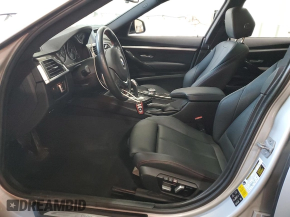 2018 BMW 3 Series 330i xDrive with VIN WBA8Z9C52JG828741, listed as a Copart auction lot 61457015 with 87,064 mi miles and Salvage title. Bid and sale history available at DreamBid. Image 7.