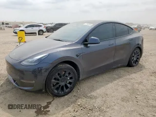 2024 Tesla Model Y Long Range с VIN 7SAYGDEE2RA287446, выставлен на аукционе Copart как лот 57640895 с пробегом 27 932 миль миль и Списание • Salvage title. История ставок и продаж доступна на DreamBid. Изображение 1.