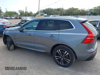 2020 Volvo XC60 Momentum z VIN YV4102DK4L1535758, wystawiony jako IAAI lot #41783535 z przebiegiem 34 112 mil mil oraz . Historia ofert i sprzedaży dostępna na DreamBid. Obrazek 15.