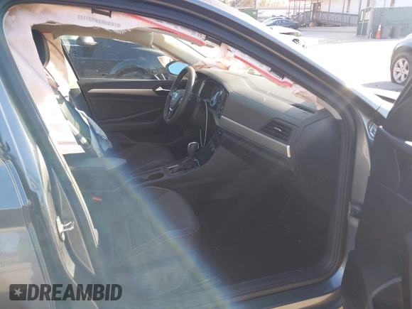 2021 Volkswagen Jetta S z VIN 3VWC57BU7MM050305, wystawiony jako IAAI lot #41937263 z przebiegiem 41 241 mil mil oraz . Historia ofert i sprzedaży dostępna na DreamBid. Obrazek 5.