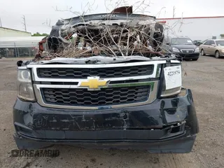 2017 Chevrolet Suburban LT with VIN 1GNSKHKC5HR235341, listed as a IAAI auction lot 42219754 with Not Provided miles and . Bid and sale history available at DreamBid. Image 11.