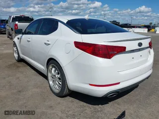 2011 Kia Optima LX with VIN KNAGM4A71B5072995, listed as a IAAI auction lot 41946138 with 196,551 mi miles. Bid and sale history available at carsss.com. Image 3.