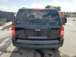 2015 Jeep Patriot Sport z VIN 1C4NJPBBXFD203960, wystawiony jako Copart lot #57860435 z przebiegiem 239 164 mil mil oraz Szkoda całkowita • Salvage title. Historia ofert i sprzedaży dostępna na DreamBid. Obrazek 6.