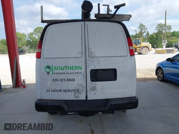 2018 GMC Savana Cargo with VIN 1GTW7AFP2J1312610, listed as a IAAI auction lot 42076819 with Not Provided miles and . Bid and sale history available at DreamBid. Image 15.