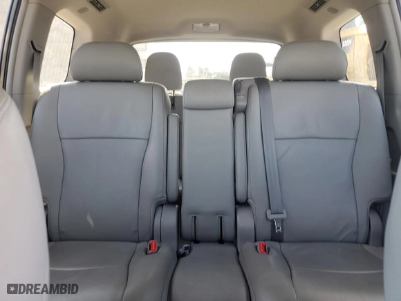 2010 Toyota Highlander SE with VIN 5TDJK3EH2AS031778, listed as a Copart auction lot 49379575 with 164,289 mi miles and Salvage Title. Bid and sale history available at carsss.com. Image 10.