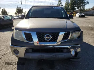2009 Nissan Frontier SE with VIN 1N6AD07U49C405420, listed as a Copart auction lot 41983545 with 203,700 mi miles and Salvage title. Bid and sale history available at DreamBid. Image 5.