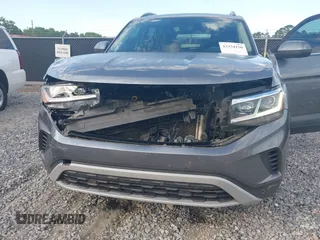 2022 Volkswagen Atlas SE with VIN 1V2JR2CA6NC518824, listed as a IAAI auction lot 42334150 with 88,184 mi miles and . Bid and sale history available at DreamBid. Image 6.