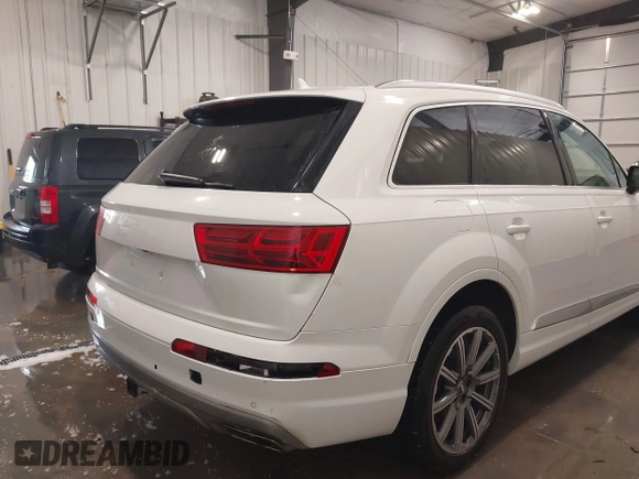 2018 Audi Q7 Prestige with VIN WA1VAAF76JD039452, listed as a IAAI auction lot 42246370 with 135,357 mi miles and . Bid and sale history available at DreamBid. Image 6.