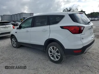2019 Ford Escape SE z VIN 1FMCU0GD2KUB95892, wystawiony jako Copart lot #58071975 z przebiegiem Nie podano mil oraz Nie do naprawy • Non repairable. Historia ofert i sprzedaży dostępna na DreamBid. Obrazek 2.