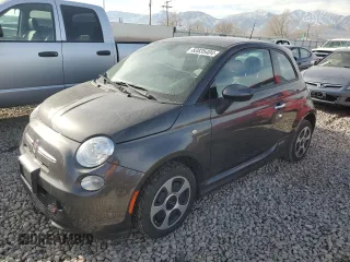 2017 FIAT 500e with VIN 3C3CFFGE6HT699377, listed as a Copart auction lot 83835404 with 55,273 mi miles and Salvage Title. Bid and sale history available at carsss.com. Image 1.