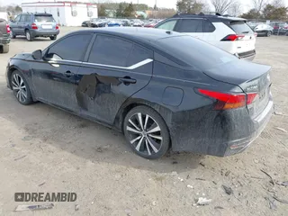 2021 Nissan Altima SR with VIN 1N4BL4CV1MN300563, listed as a IAAI auction lot 41709522 with 92,265 mi miles and . Bid and sale history available at carsss.com. Image 3.