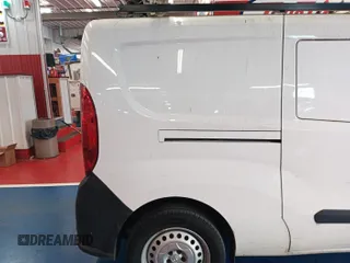 2019 Ram ProMaster City Cargo Tradesman z VIN ZFBHRFAB6K6M61931, wystawiony jako IAAI lot #42570041 z przebiegiem 152 309 mil mil oraz . Historia ofert i sprzedaży dostępna na DreamBid. Obrazek 34.