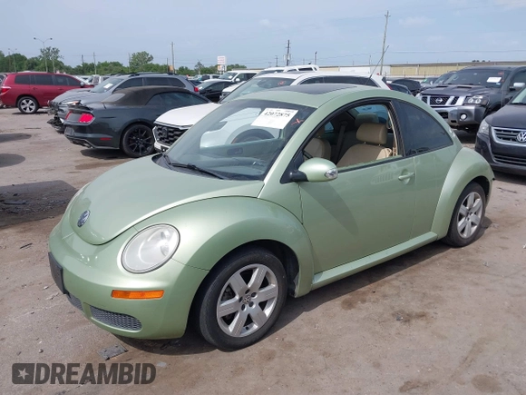 2007 Volkswagen Beetle с VIN 3VWRW31C07M518758, выставлен на аукционе IAAI как лот 42072875 с пробегом 85 096 миль миль и . История ставок и продаж доступна на DreamBid. Изображение 2.