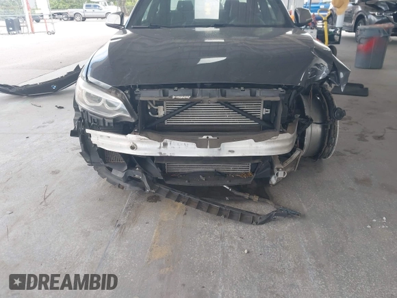 2014 BMW 2 Series M235i с VIN WBA1J7C53EVW84714, выставлен на аукционе IAAI как лот 42128399 с пробегом 63 751 миль миль и . История ставок и продаж доступна на DreamBid. Изображение 13.