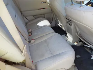 2010 Lexus RX 350 z VIN 2T2BK1BAXAC066878, wystawiony jako IAAI lot #42103074 z przebiegiem 181 875 mil mil oraz . Historia ofert i sprzedaży dostępna na DreamBid. Obrazek 8.