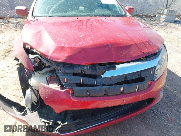2010 Ford Fusion SE with VIN 3FAHP0HA7AR345092, listed as a IAAI auction lot 41910241 with 135,805 mi miles. Bid and sale history available at carsss.com. Image 6.