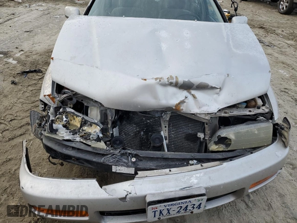1997 Honda Accord EX with VIN 1HGCD5656VA278518, listed as a Copart auction lot 42252875 with 243,941 mi miles and Salvage Title. Bid and sale history available at DreamBid. Image 5.