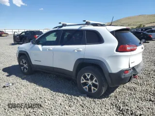2018 Jeep Cherokee Trailhawk with VIN 1C4PJMBB5JD512333, listed as a Copart auction lot 61485865 with 83,223 mi miles and Salvage title. Bid and sale history available at DreamBid. Image 2.