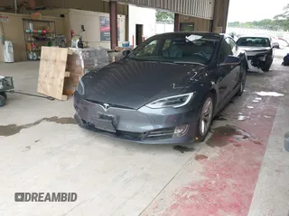 2018 Tesla Model S 75D with VIN 5YJSA1E28JF298208, listed as a IAAI auction lot 42438793 with Not provided miles and . Bid and sale history available at DreamBid. Image 17.