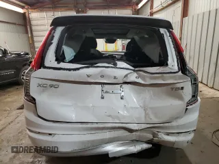 2022 Volvo XC90 Momentum with VIN YV4102PK0N1857697, listed as a Copart auction lot 43541605 with 0 mi miles and Salvage Title. Bid and sale history available at carsss.com. Image 6.