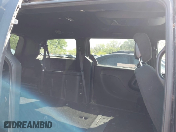 2016 Dodge Grand Caravan SE with VIN 2C4RDGBG9GR155175, listed as a IAAI auction lot 42086472 with 267,292 mi miles and . Bid and sale history available at DreamBid. Image 8.