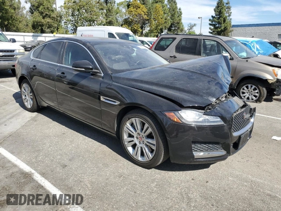 2017 Jaguar XF 35t Premium with VIN SAJBD4BV6HCY28336, listed as a Copart auction lot 76630724 with 52,593 mi miles and Salvage Title. Bid and sale history available at carsss.com. Image 4.
