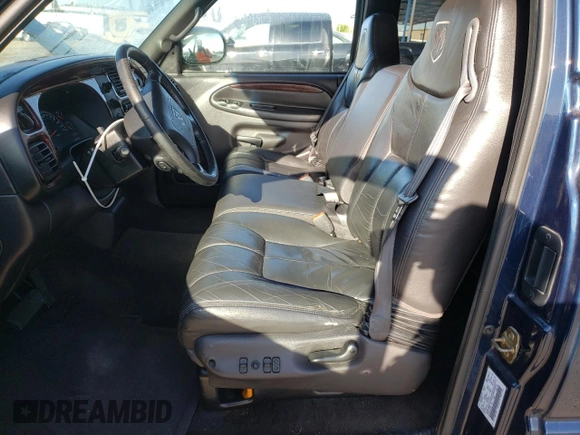 2001 Dodge 2500 with VIN 1B7KC23Z81J213165, listed as a Copart auction lot 51532465 with 117,150 mi miles and Salvage title. Bid and sale history available at DreamBid. Image 7.