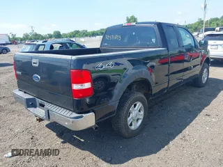 2004 Ford F-150 XLT z VIN 1FTPX14524FA41402, wystawiony jako IAAI lot #42571803 z przebiegiem 160 983 mil mil oraz . Historia ofert i sprzedaży dostępna na DreamBid. Obrazek 4.