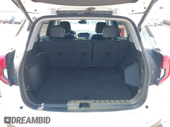 2023 GMC Terrain SLT z VIN 3GKALVEG2PL172143, wystawiony jako IAAI lot #42353393 z przebiegiem 56 609 mil mil oraz . Historia ofert i sprzedaży dostępna na DreamBid. Obrazek 16.