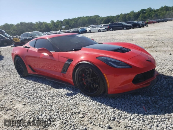 2015 Chevrolet Corvette Z06 3LZ z VIN 1G1YU2D63F5603076, wystawiony jako Copart lot #53247074 z przebiegiem 62 102 mil mil oraz Szkoda całkowita • Salvage title. Historia ofert i sprzedaży dostępna na DreamBid. Obrazek 4.