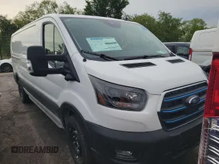 2025 Ford Transit z VIN 1FTBW1YMXSKA12944, wystawiony jako IAAI lot #42844329 z przebiegiem 51 mil mil oraz . Historia ofert i sprzedaży dostępna na DreamBid. Obrazek 1.