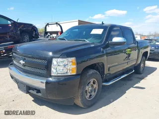 2008 Chevrolet Silverado 1500 LTZ with VIN 2GCEK133381166105, listed as a IAAI auction lot 41877995 with 224,953 mi miles. Bid and sale history available at carsss.com. Image 17.