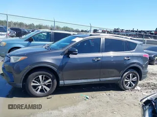 2018 Toyota RAV4 XLE with VIN 2T3WFREV9JW503136, listed as a IAAI auction lot 41815266 with 118,585 mi miles. Bid and sale history available at carsss.com. Image 14.