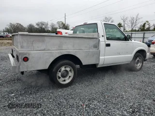 2001 GMC Sonoma SL with VIN 1GTCS145418107204, listed as a Copart auction lot 42218135 with 187,009 mi miles and Clean Title. Bid and sale history available at carsss.com. Image 3.