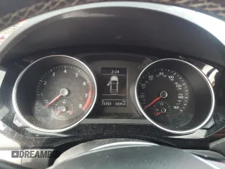 2016 Volkswagen Jetta Sport z VIN 3VWD17AJ2GM226561, wystawiony jako Copart lot #48423515 z przebiegiem 71 751 mil mil oraz Szkody całkowita. Historia ofert i sprzedaży dostępna na DreamBid. Obrazek 9.
