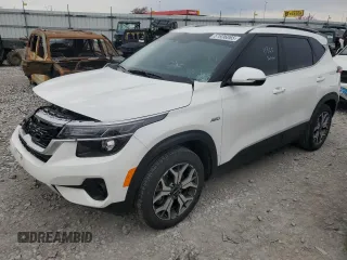 2023 Kia Seltos EX z VIN KNDERCAA0P7464587, wystawiony jako Copart lot #51936065 z przebiegiem 35 919 mil mil oraz Szkody całkowita. Historia ofert i sprzedaży dostępna na DreamBid. Obrazek 1.