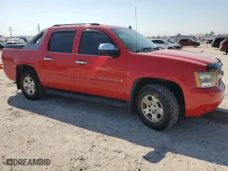 2008 Chevrolet Avalanche LTZ with VIN 3GNFK123X8G181138, listed as a Copart auction lot 70577774 with 135,290 mi miles and Salvage Title. Bid and sale history available at carsss.com. Image 4.